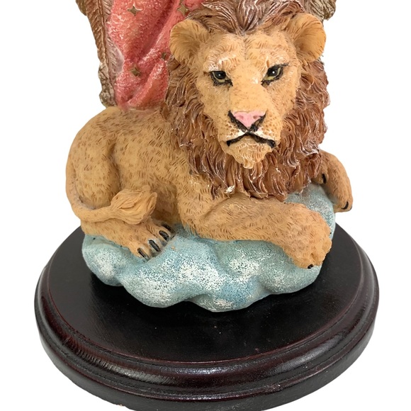 Mann Angel Lion Lamb Resin Figurine Display - Picture 8 of 9